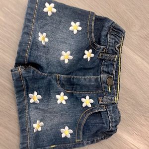 Daisy Shorts